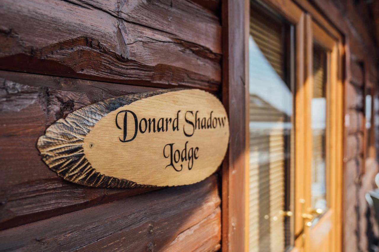 Chalet Donard Shadow